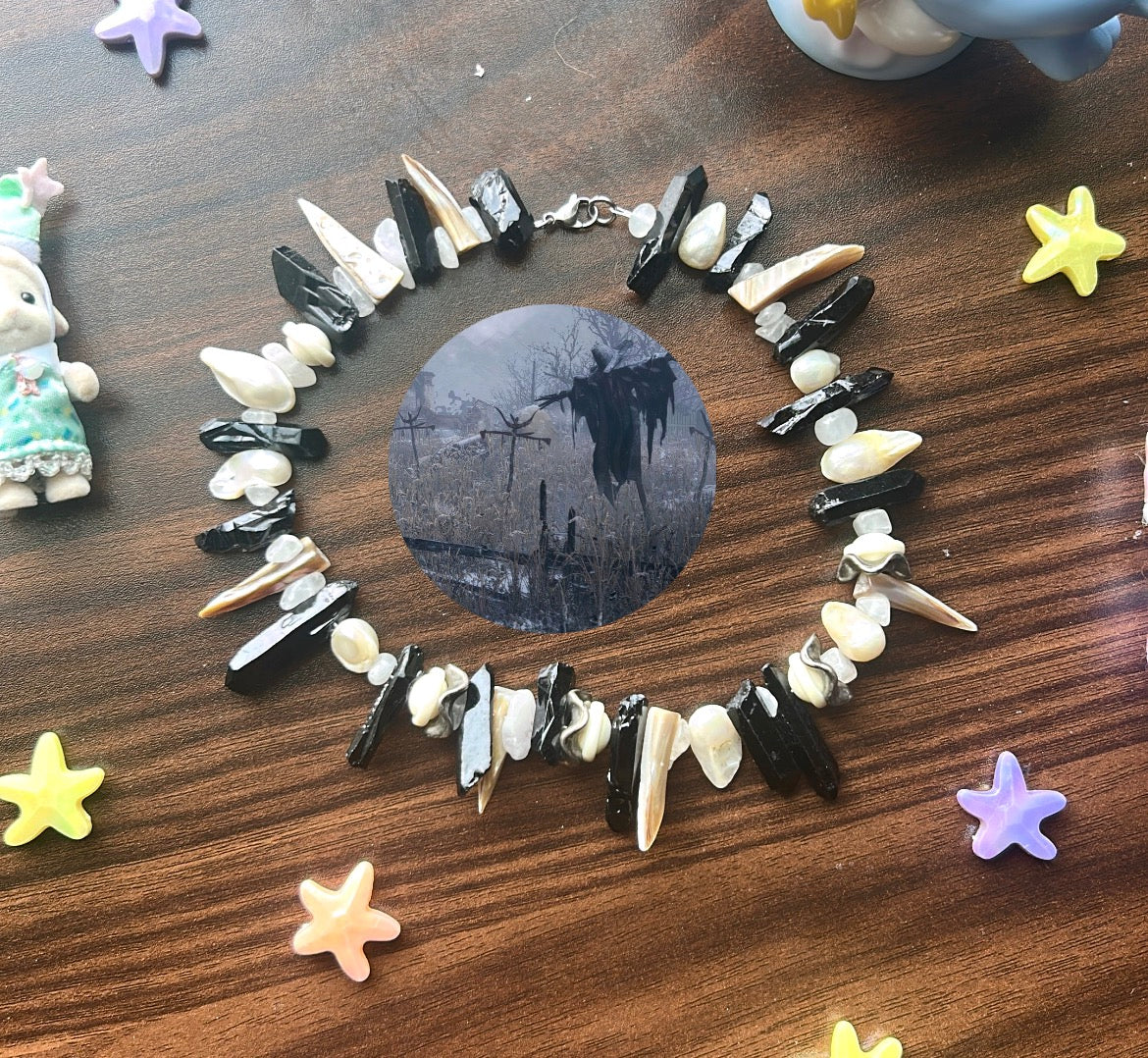 Resident evil 8 CHOKER