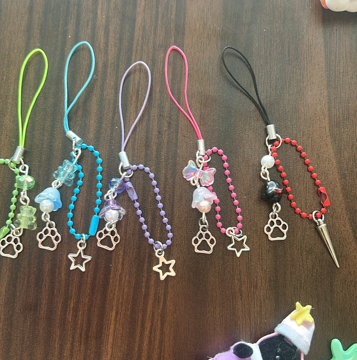 more Puppy Phonecharms