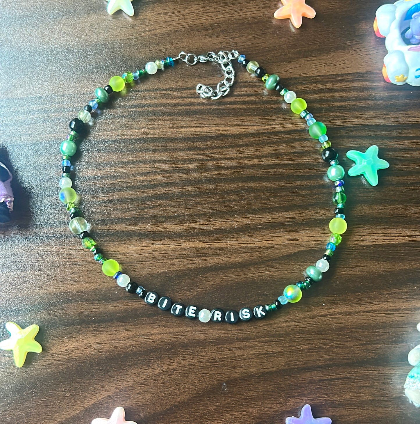 Bite risk - green necklace