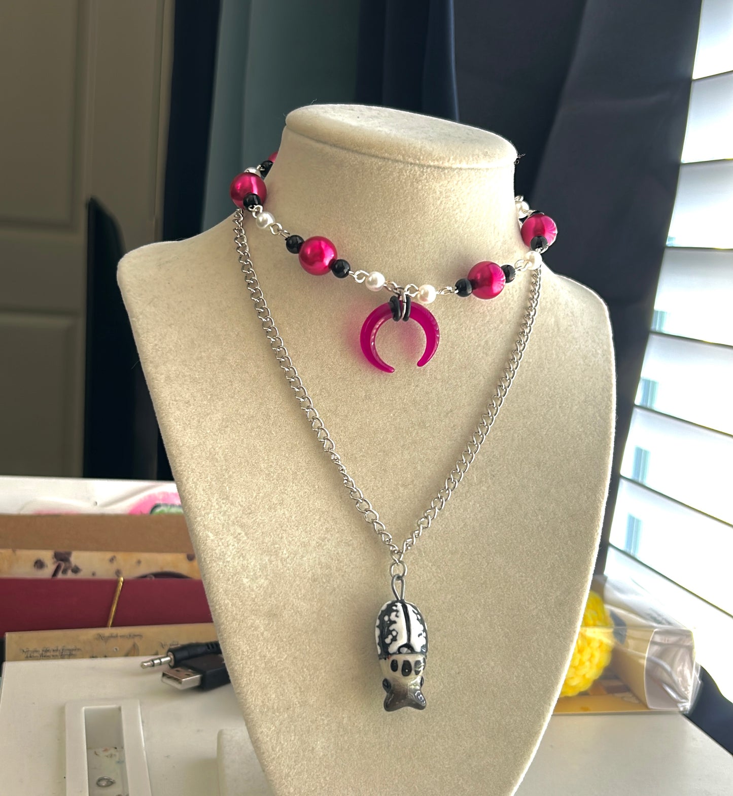 Bedroom community necklace