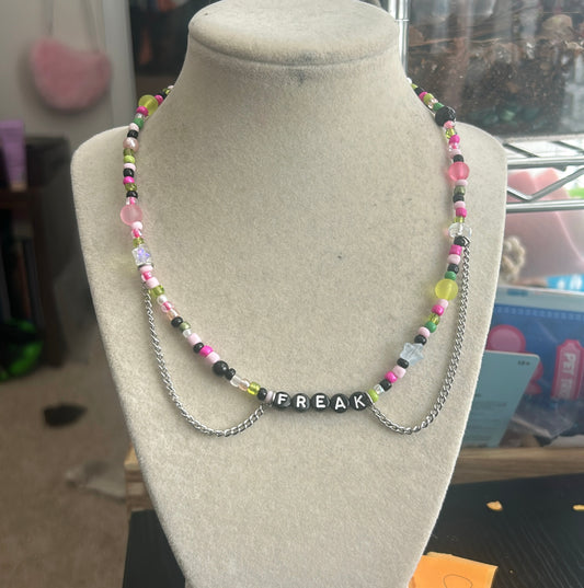 Freak chain necklace