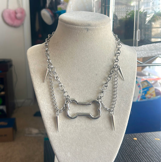 Bone chainmail necklace