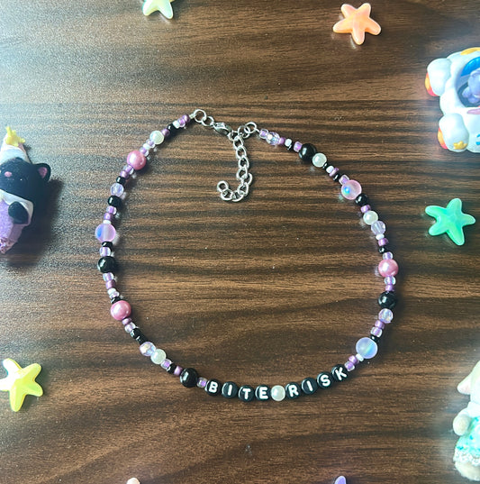 Bite risk - purple necklace