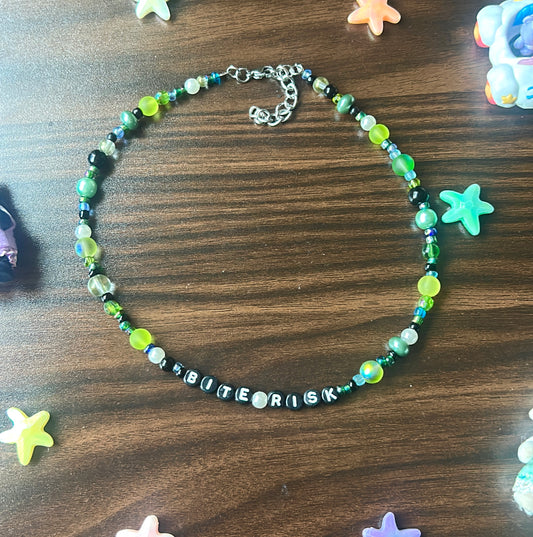 Bite risk - green necklace